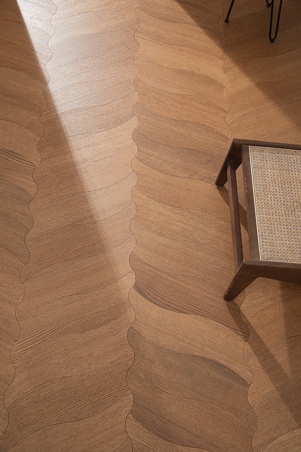 YXPX632  Smoked North American Oak Brushed Flowing Ripple Parquet Flooring | Wave Series