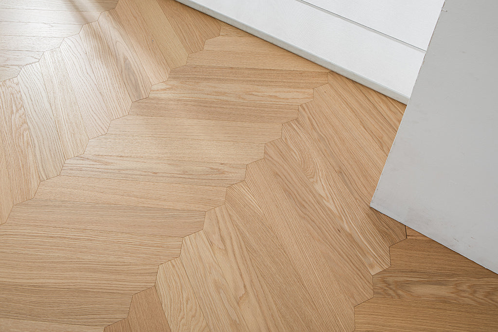 YXPX638 Natural Oak Wide Herringbone Flowing Ribbon-Like Parquet Flooring | Ribbon Series