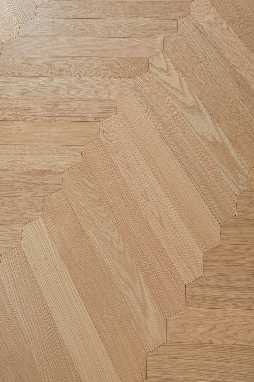 YXPX638 Natural Oak Wide Herringbone Flowing Ribbon-Like Parquet Flooring | Ribbon Series