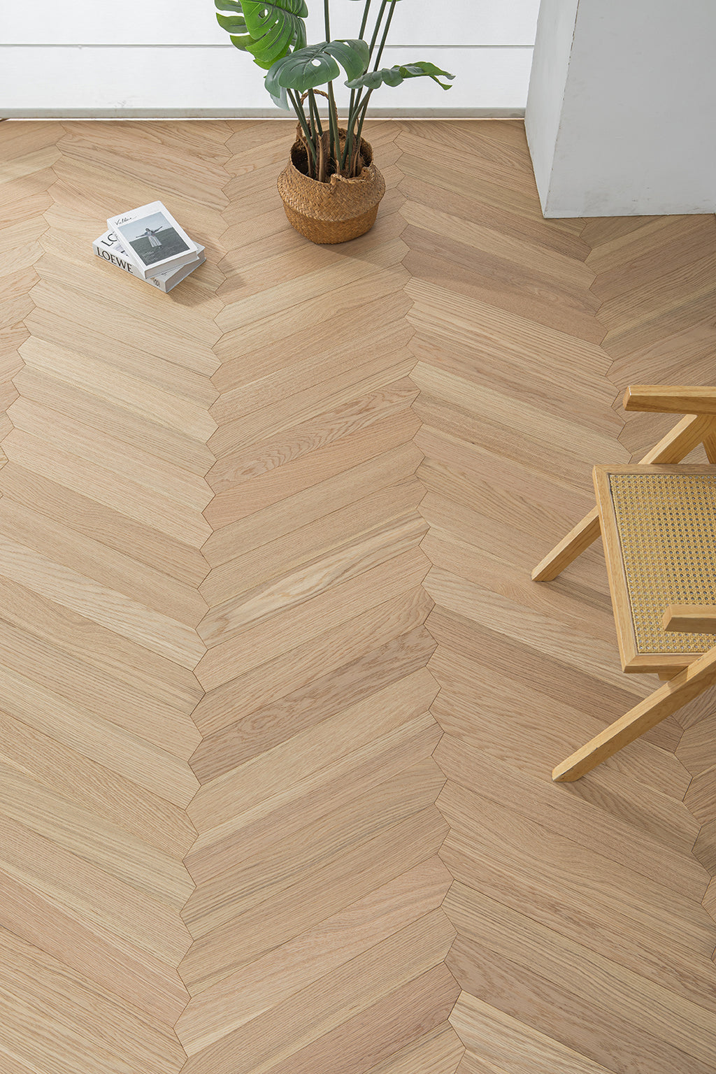 YXPX639 Natural Oak Wide Herringbone Flowing Ribbon-Like Parquet Flooring | Ribbon Series
