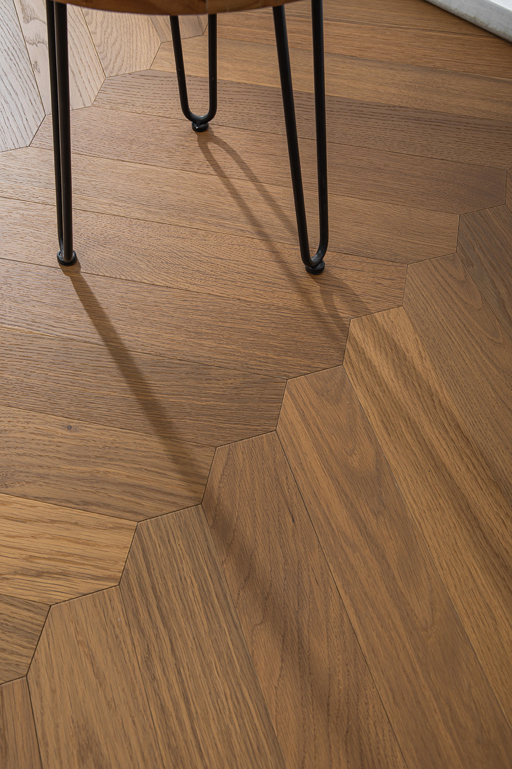 YXPX651 Warm Toasted Oak Wide Herringbone Flowing Timeless Parquet Flooring | Ribbon Series