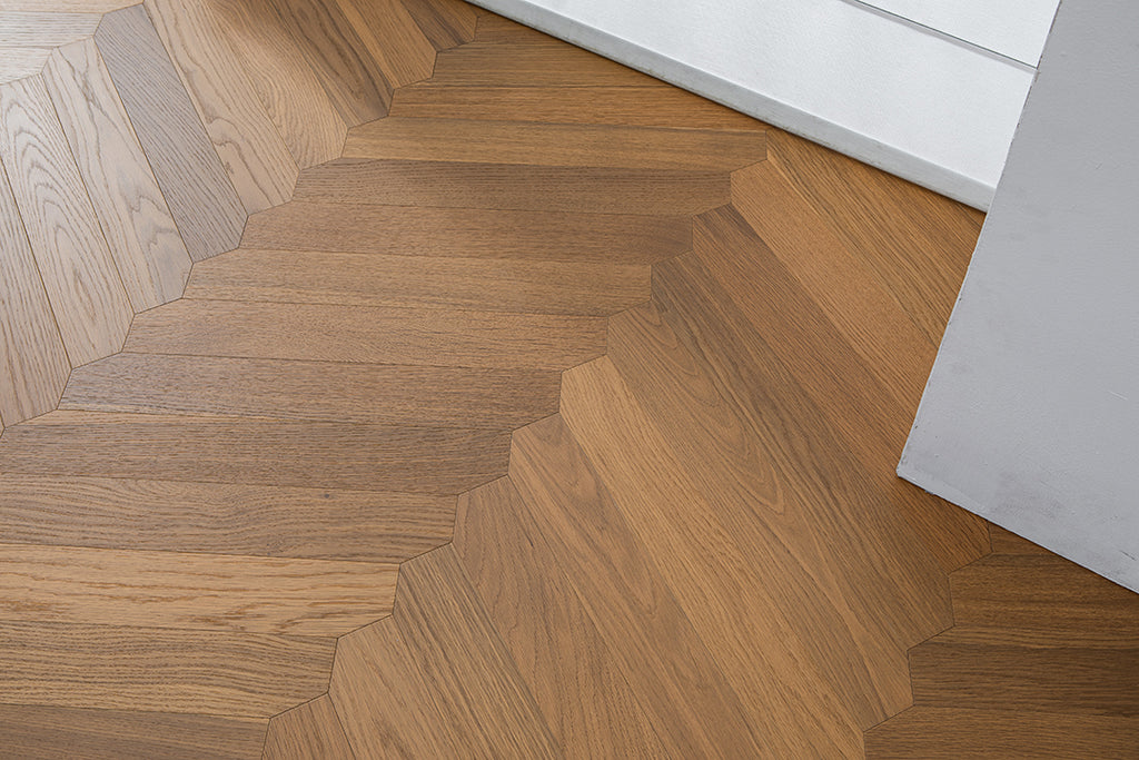 YXPX651 Warm Toasted Oak Wide Herringbone Flowing Timeless Parquet Flooring | Ribbon Series