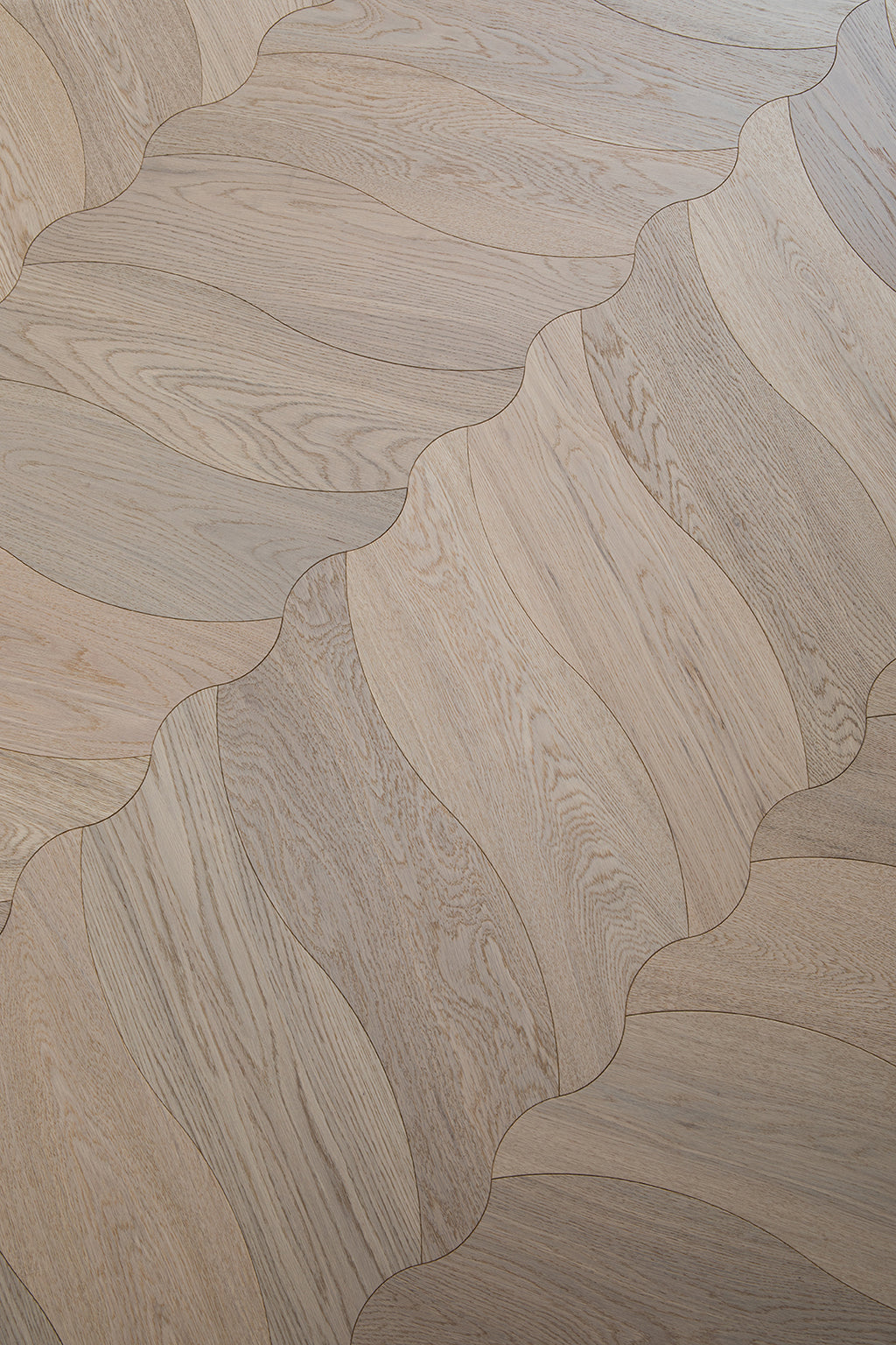 YXPX653  Pale Natural Oak Organic Ripple Parquet Flooring | Wave Series