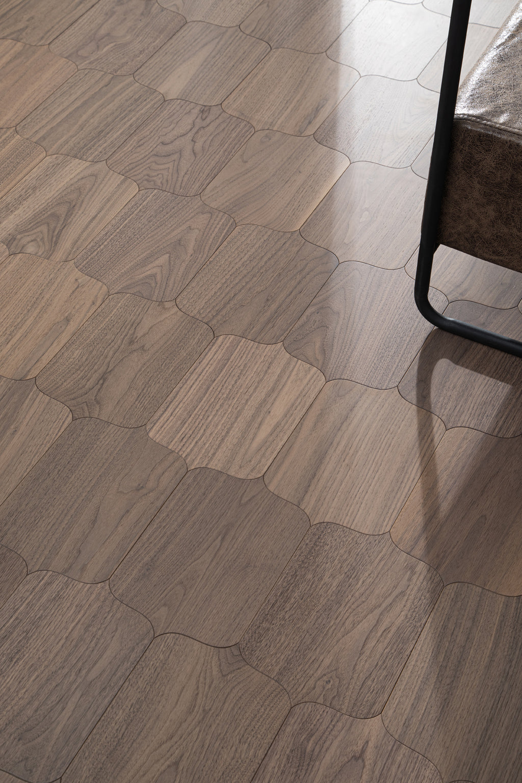 YXPH122 Black Walnut Decorative Cartouche Parquet Flooring | Shield Series