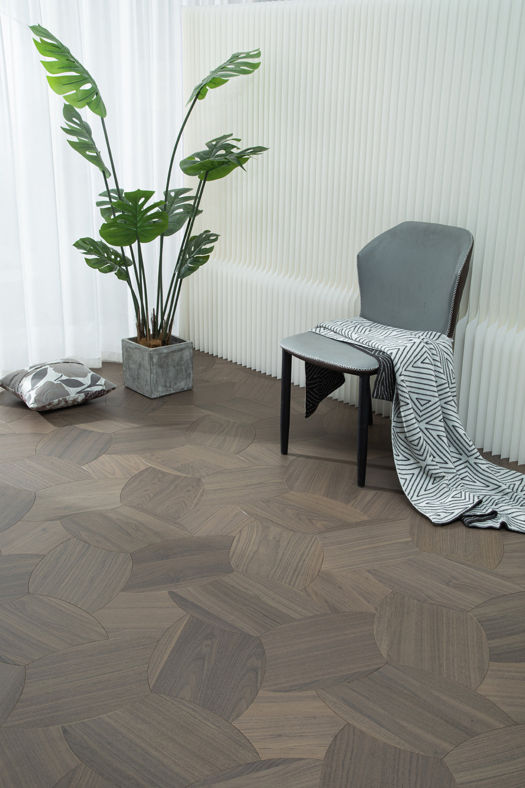 YXPH127 Black Walnut Petal-Shaped Modular Parquet Flooring | Lotus Flower Series