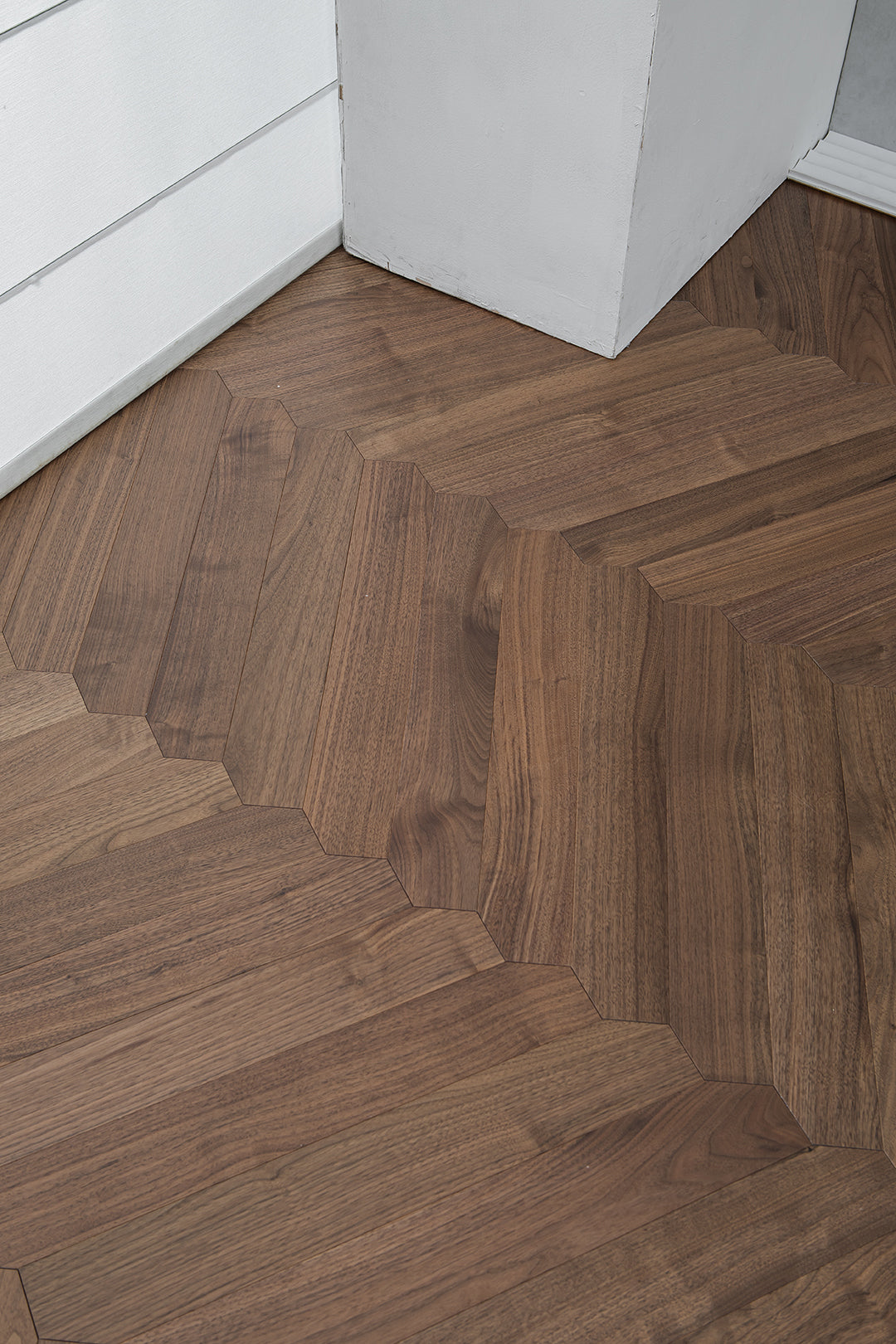 YXPH138 Black Walnut Flowing Chevron Parquet Flooring | Ribbon Series