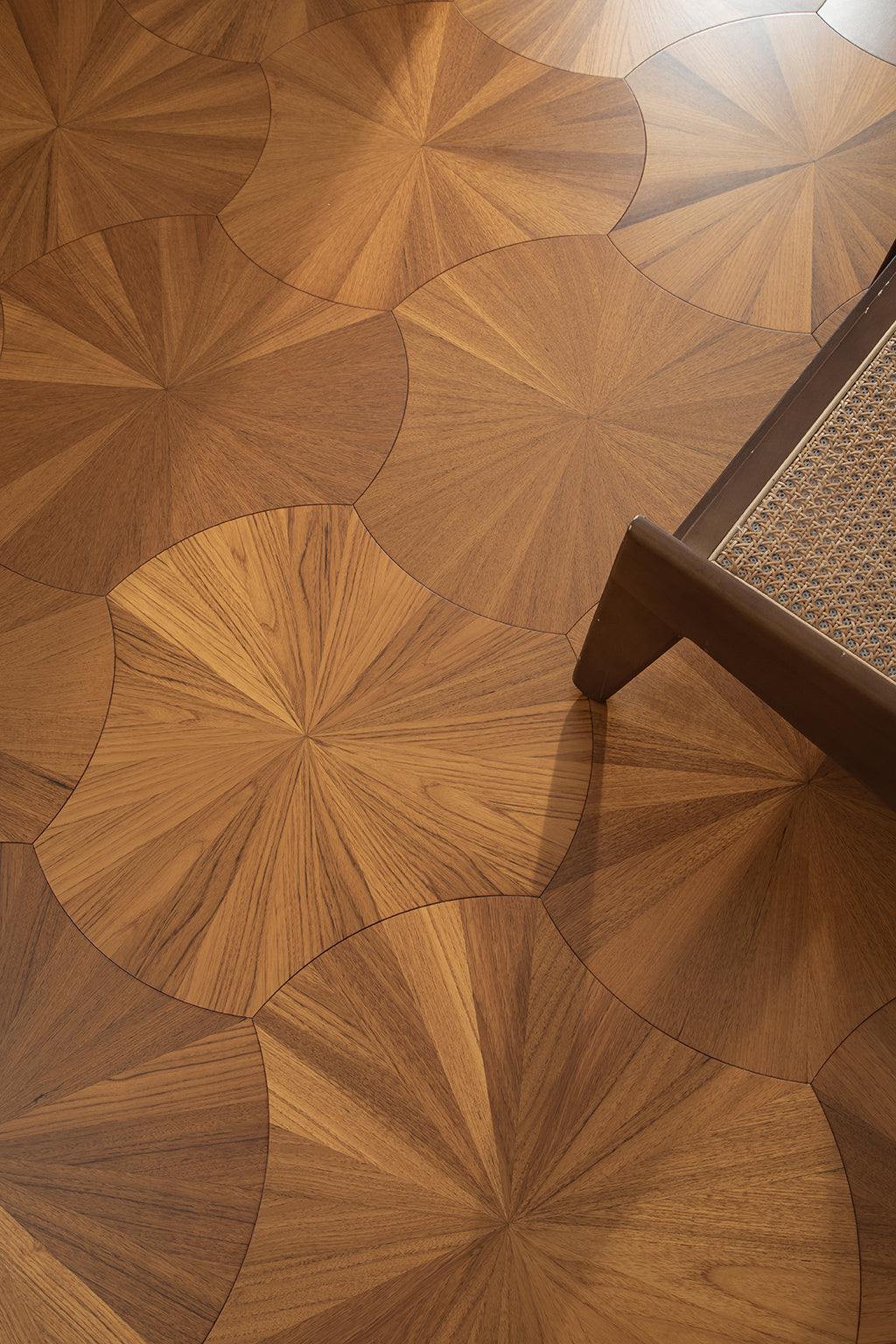 YXPY501 Teak Sunburst Radial Pattern Parquet Flooring | Lotus Leaf Series