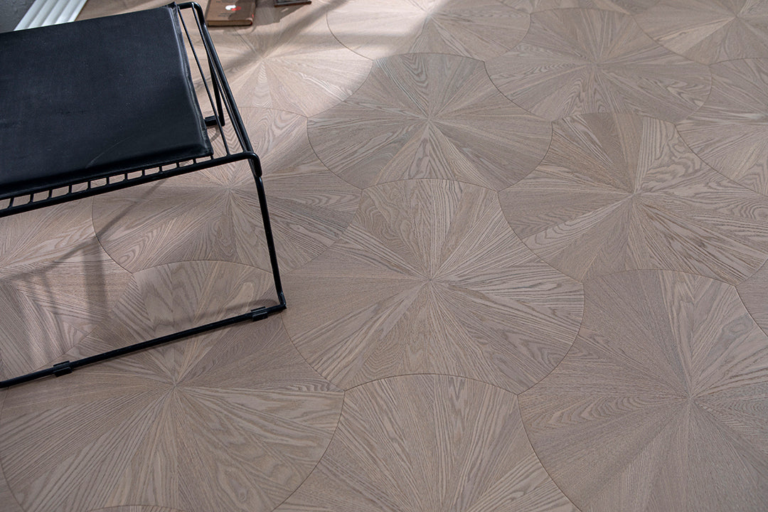 YXPS201 European Oak Circular Radial Pattern Parquet Flooring | Lotus Leaf Series