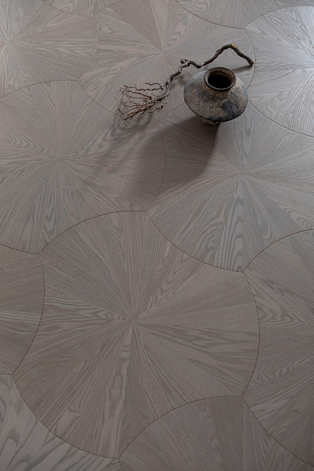 YXPS202 European Oak Circular Radial Pattern Parquet Flooring | Lotus Leaf Series