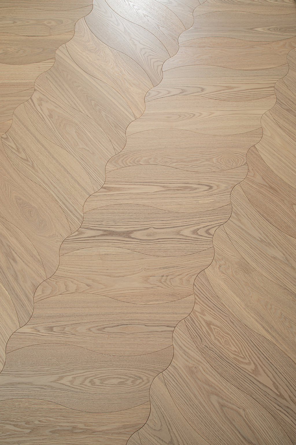 YXPS205 European Oak Soft Ripple Flowing Parquet Flooring | Wave Series
