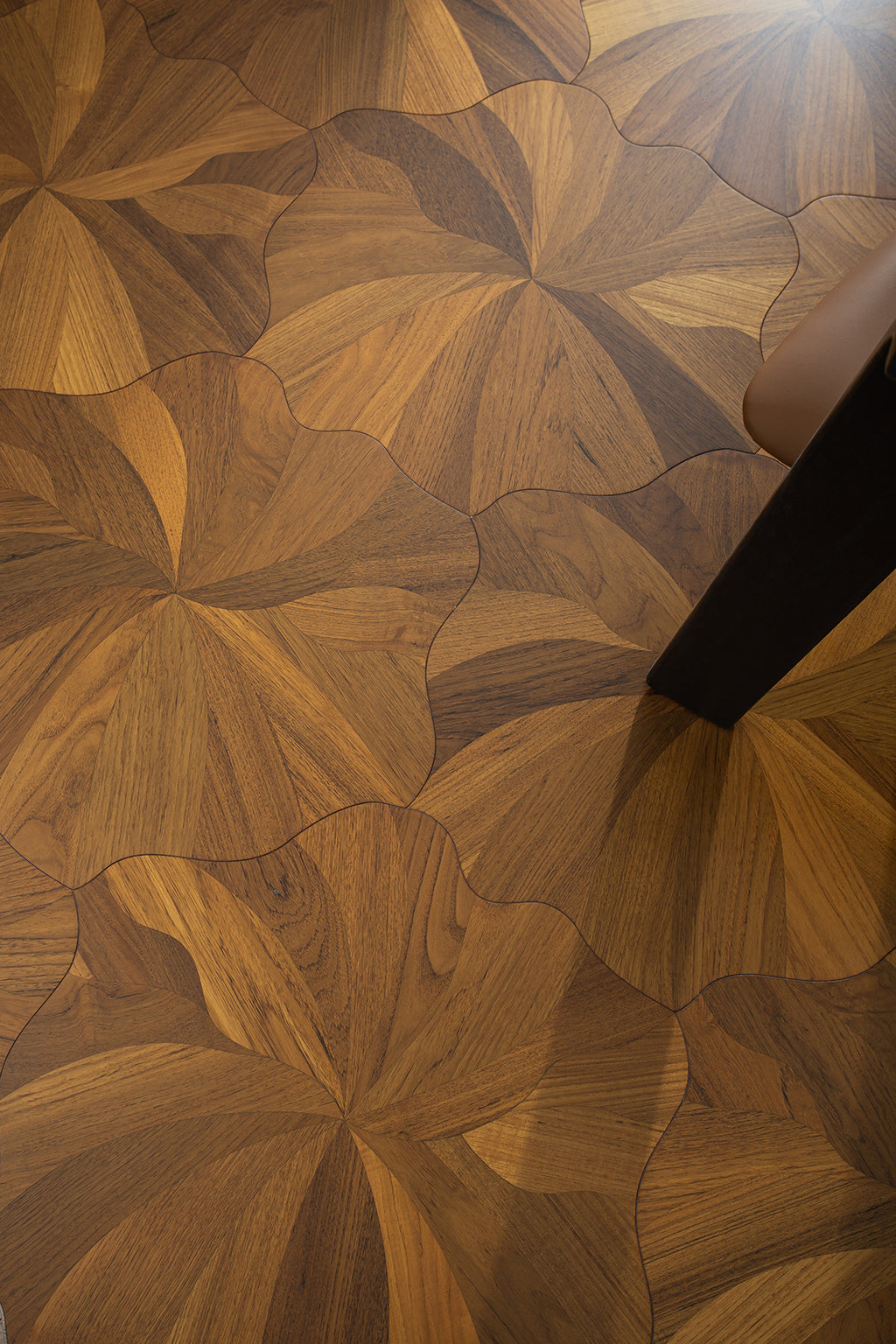 YXP382 Teak Full-Bloom Floral Marquetry Parquet Flooring | Peony Series
