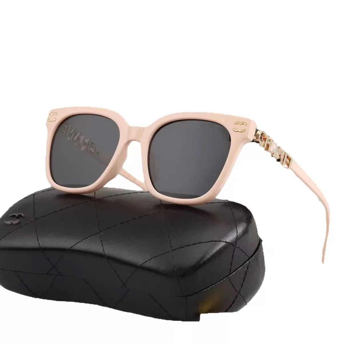 New Chanel Black Warrior Plain Mirror Sunglasses for Women with Lettered Temples, Everyday Versatile Non-Prescription Glasses Wholesale