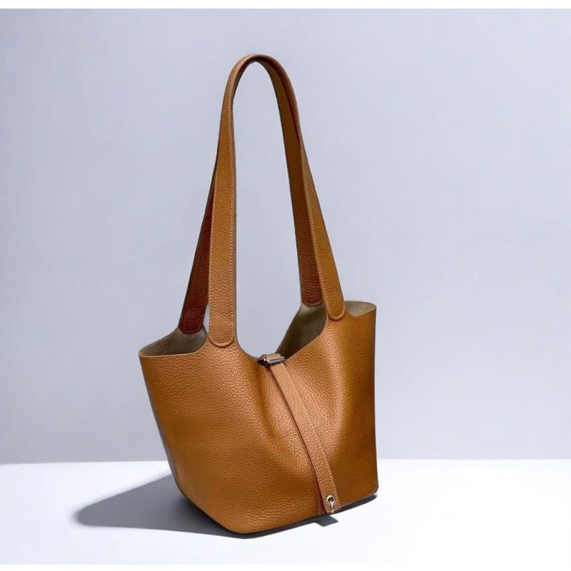2025New Basket Bag for Women, High-End Niche Design, Large Capacity Bucket Bag, Top Layer Cowhide Handbag