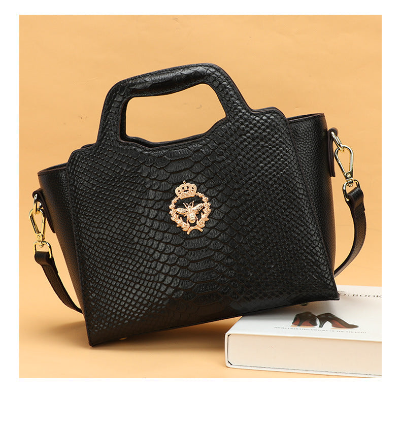 Spring and Autumn New European and American Fashion Women's Bag Fashion Handbag Large Personality Niche Versatile Handheld Crossbody Women's Bag