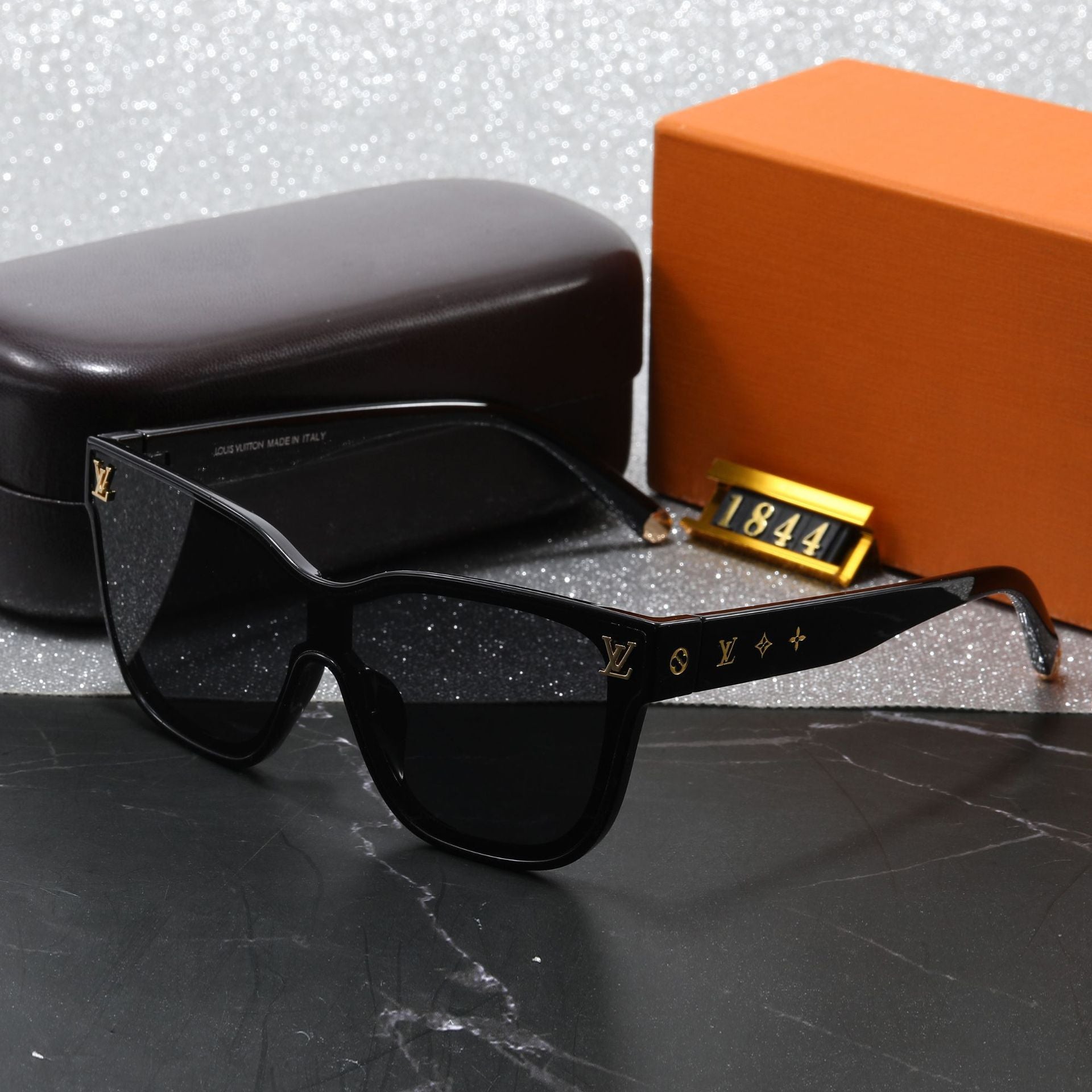 Europe and America L Home Style Sunglasses Fashionable Unisex Versatile Windproof Sunglasses Unique Candy Colors PC Glasses