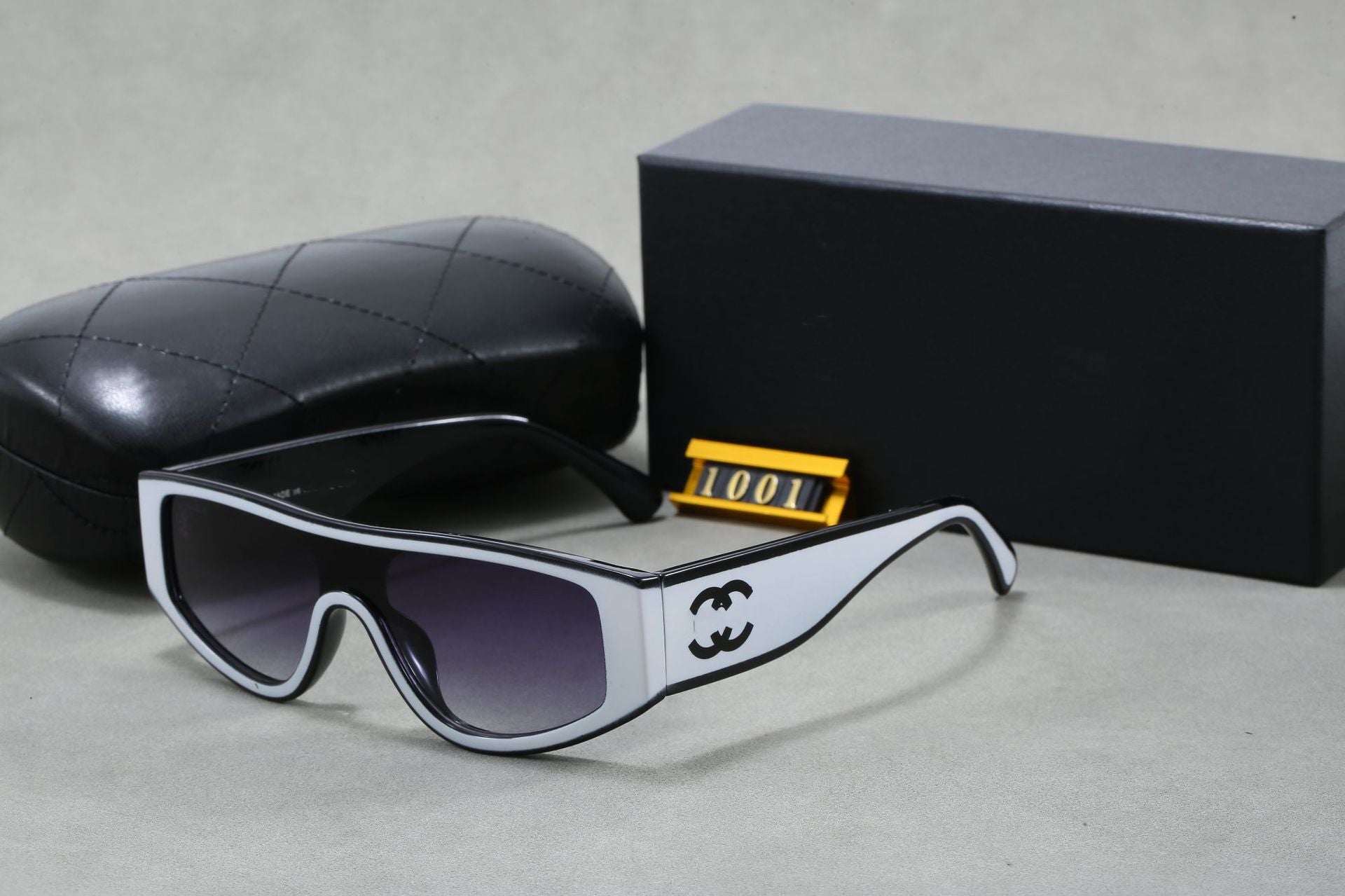 2025European and American Fashion New Cat Eye Sunglasses Chanel Style High-end Feel Unisex Sunglasses1001