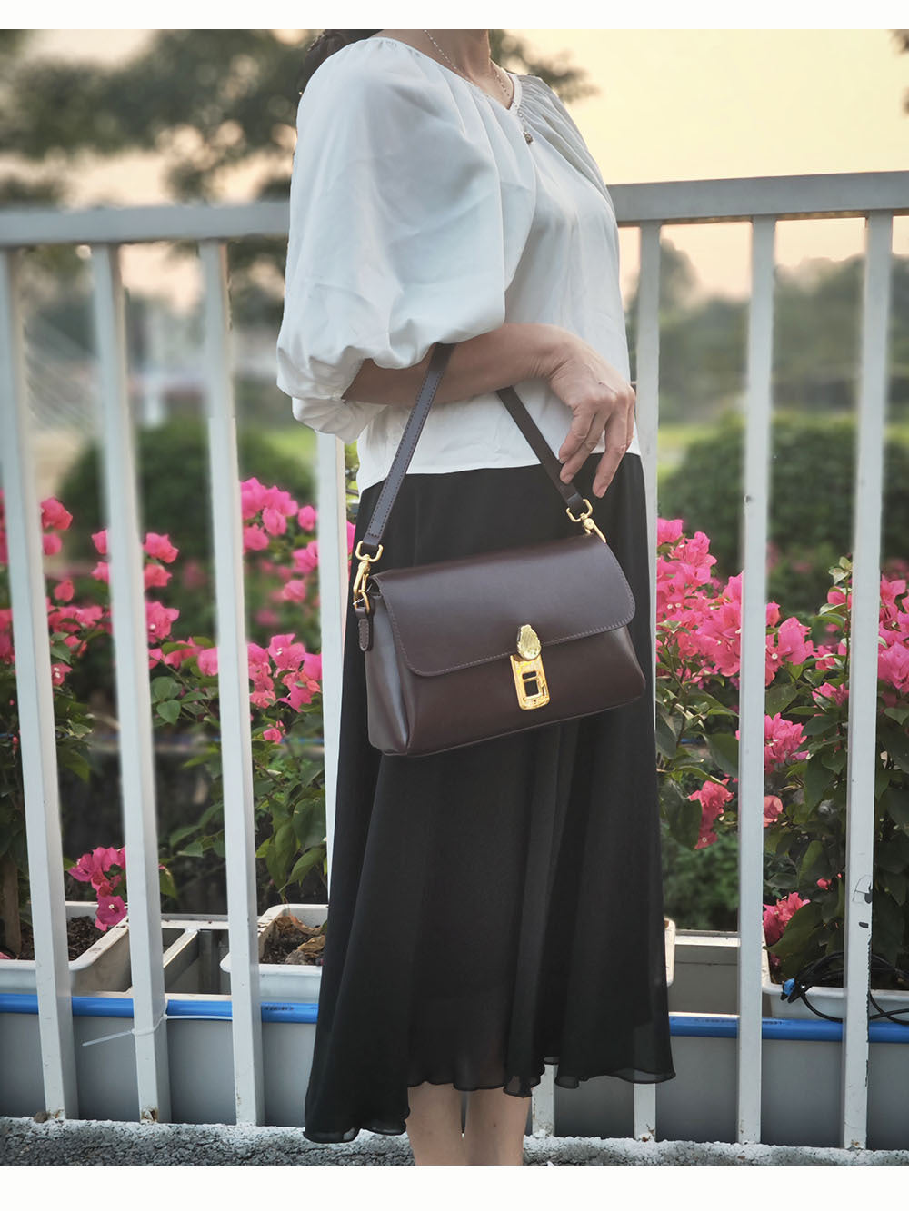 Fingerprint Unlock Bag Niche Genuine Leather Women's Bag High-end Flocked Top Layer Cowhide Single Shoulder Crossbody Commuter Underarm Bag