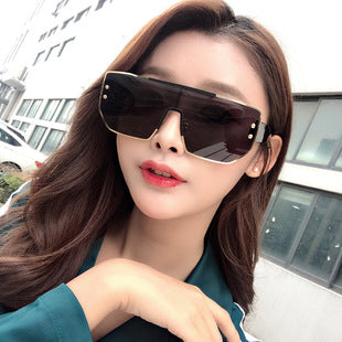 2025New Sunglasses for Women Trendy New European and American Fashion Chain Square Frame Sunglasses for Women Necklace Pendant sunglasses