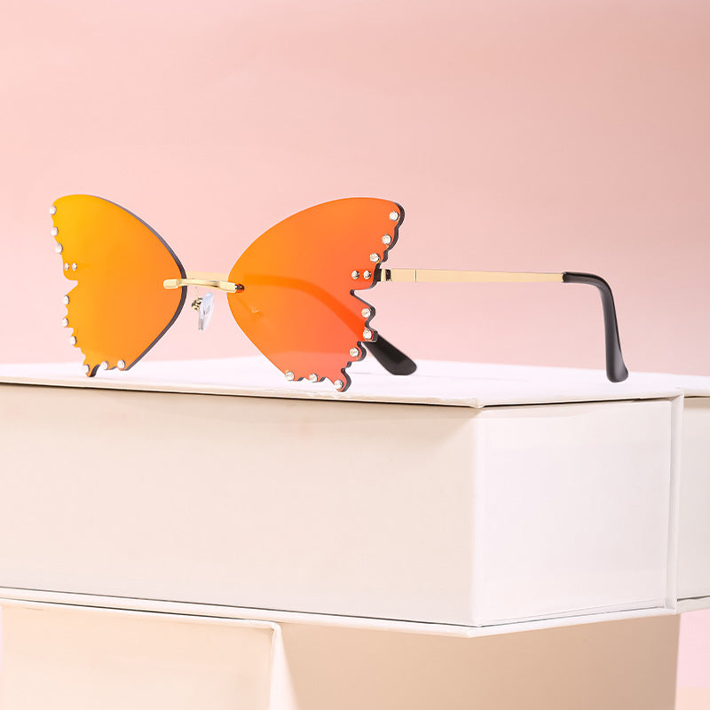 New Style Sunglasses for Women with Rhinestones Butterfly Sunglasses Trendy Personality Halloween Party Quirky Cool Glasses