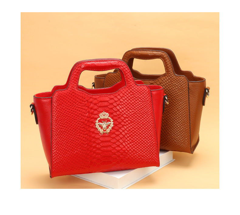 Spring and Autumn New European and American Fashion Women's Bag Fashion Handbag Large Personality Niche Versatile Handheld Crossbody Women's Bag