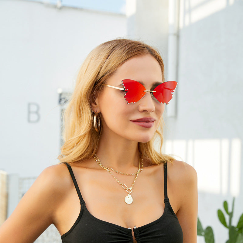 New Style Sunglasses for Women with Rhinestones Butterfly Sunglasses Trendy Personality Halloween Party Quirky Cool Glasses