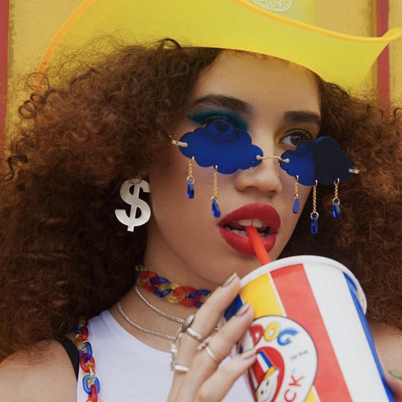 New Sunglasses for Women with Pendant Cloud Design, Trendy Personality Party Funny Ocean Film Prom Sunglasses