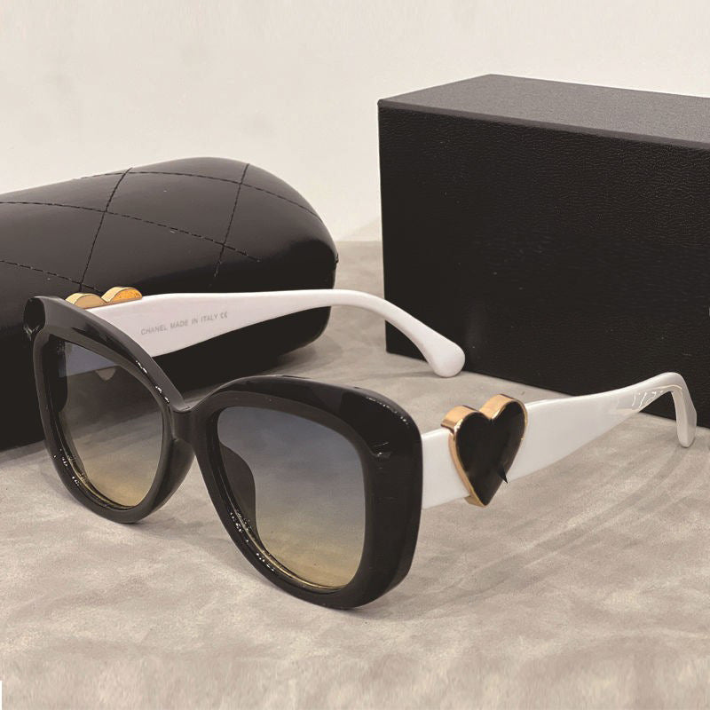 24New Chanel Large Frame Women's Fashion Personality Sunglasses European and American Hot Girl Style Sunglasses Wholesale sunglasses