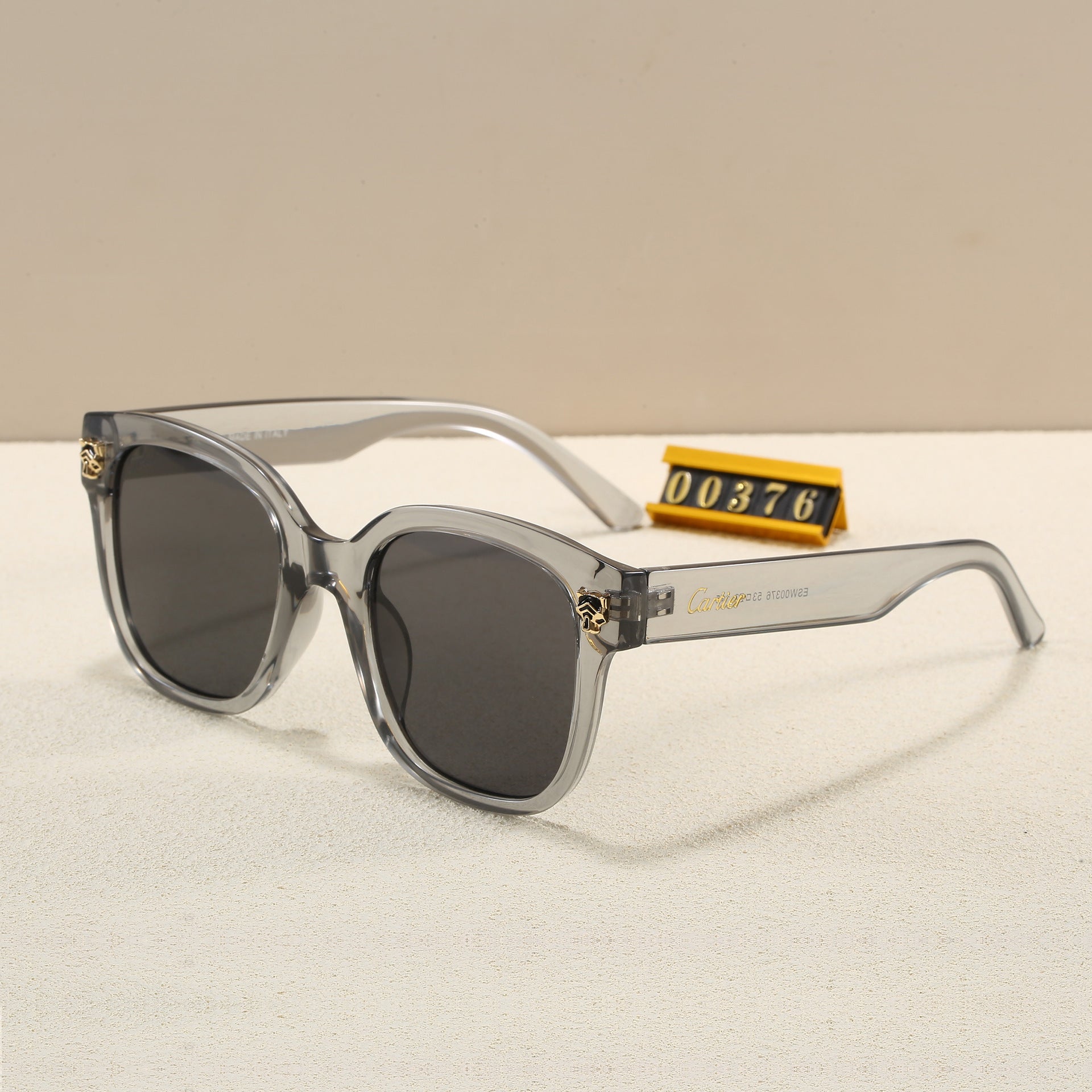 New Small Square Frame Sunglasses for Women ins Internet Celebrity Hot-Selling Item Sun Protection Sunglasses Trendy Street Style Glasses with Strap logo