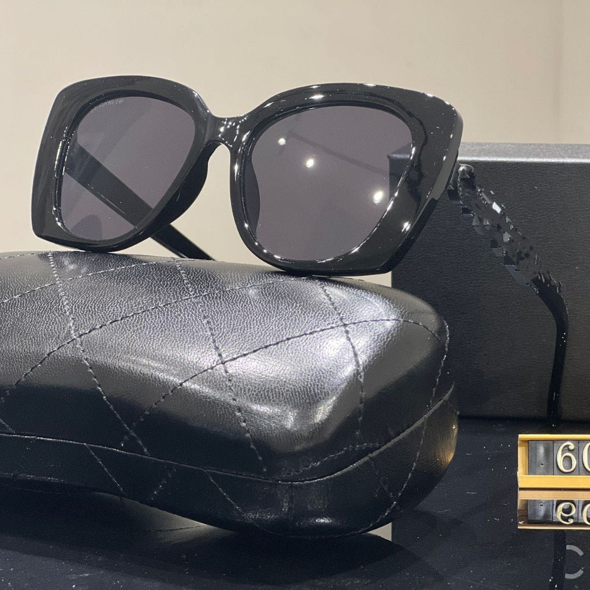 New Fashion Chanel Sunglasses Xiaohongshu Internet Celebrity Same Style Versatile No-Makeup Face Slimming UV Protection Sunglasses