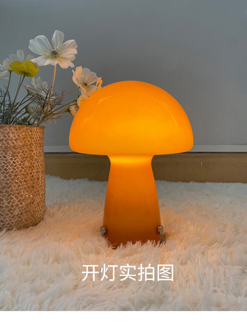 Bauhaus Table Lamp Nordic Minimalist Bedroom Mushroom Lamp Creative Yellow White Bauhaus Lamp Manufacturer Customization