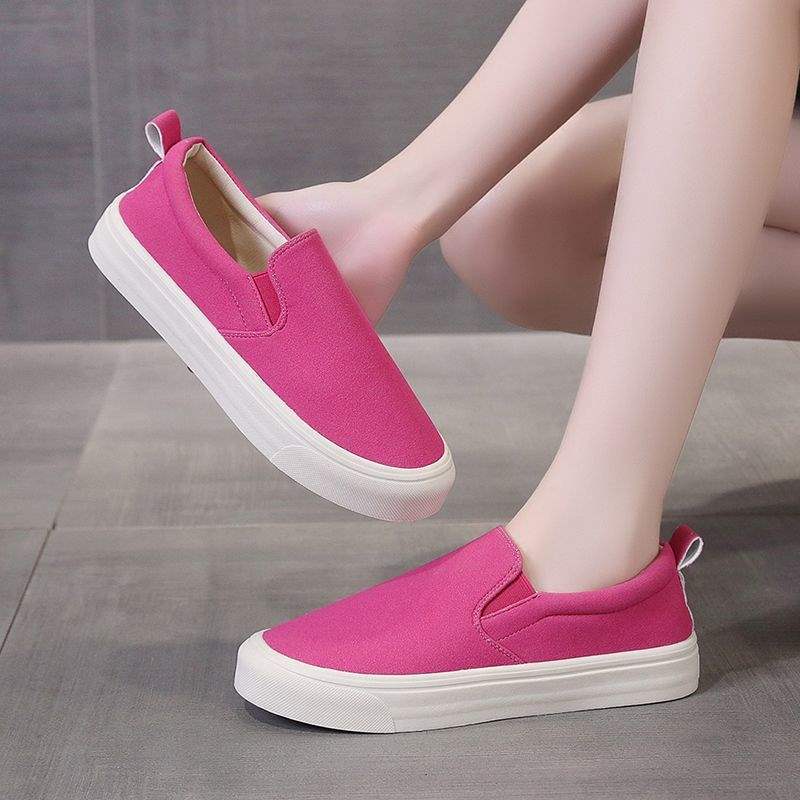 2025New Thick-Soled Loafers Soft Sole Slip-On Fashion Versatile Men's Shoes