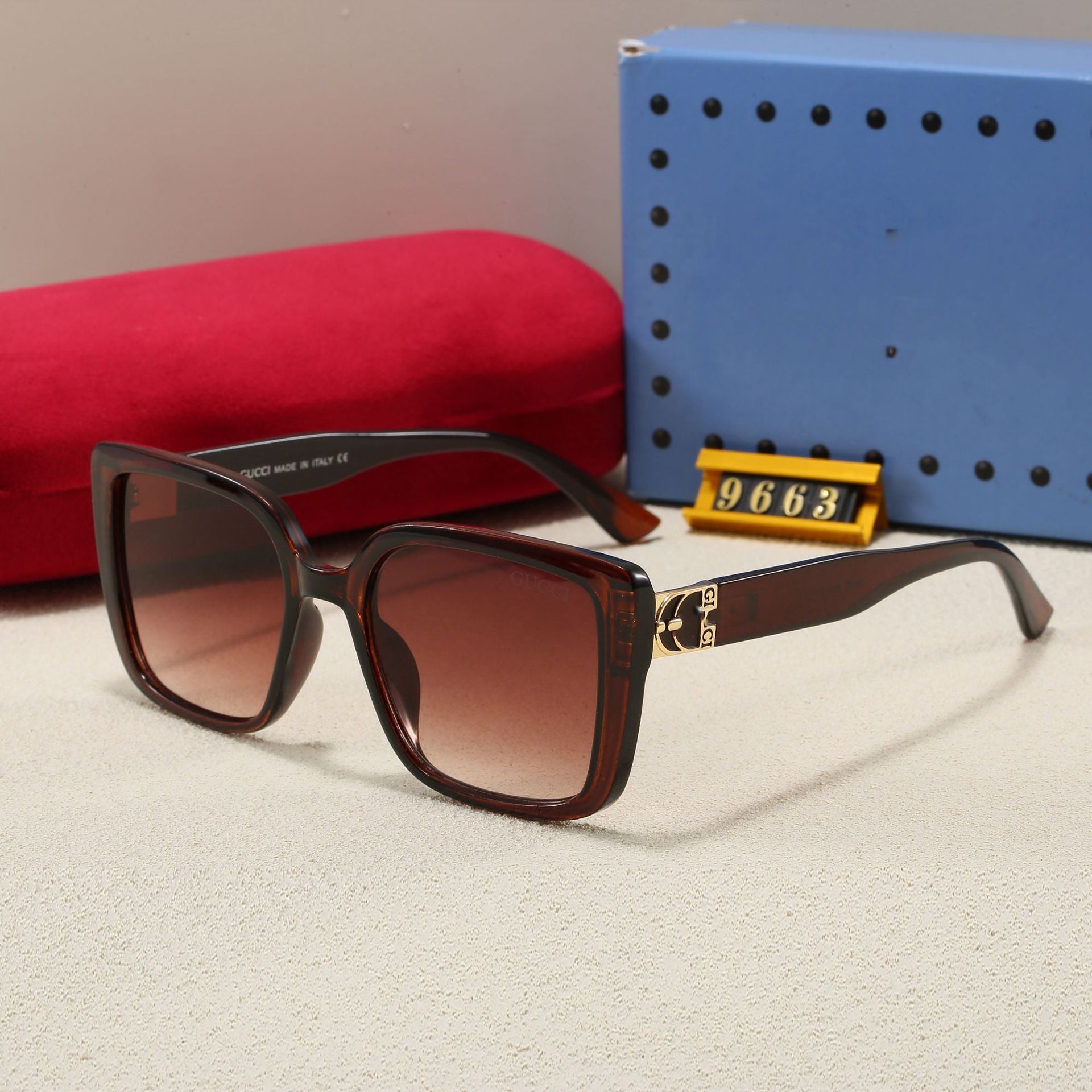 2025New Korean Style Unisex Square Sunglasses Travel Small Frame Sunglasses Internet Celebrity Fashion Personality High-end Glasses