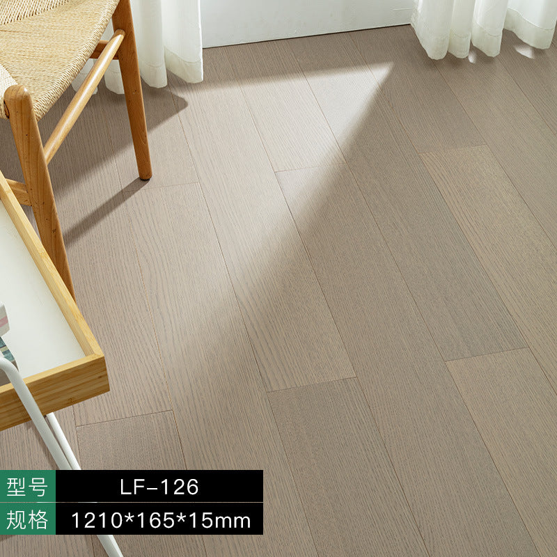 Free home installation with solid wood skirting board included Smooth Skin Feel Lacquer Flooring New Three-Layer Solid Core Real Wood Oak Flooring