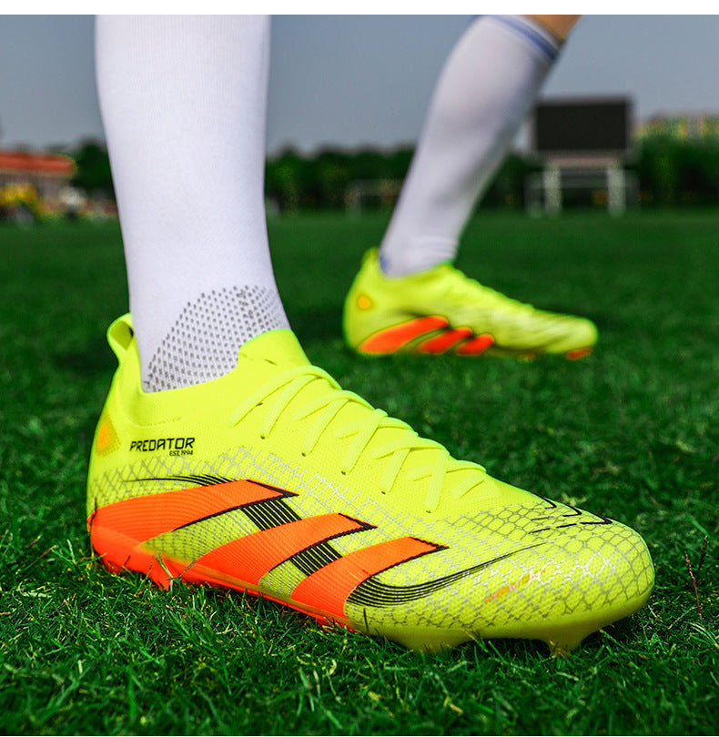 2025New Football Shoes for Men and Women, Youth Students, Fashionable and Comfortable, Long Spikes, Low-top, Factory Direct Sale