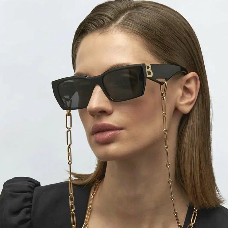 2025New Sunglasses for Women Trendy New European and American Fashion Chain Square Frame Sunglasses for Women Necklace Pendant sunglasses