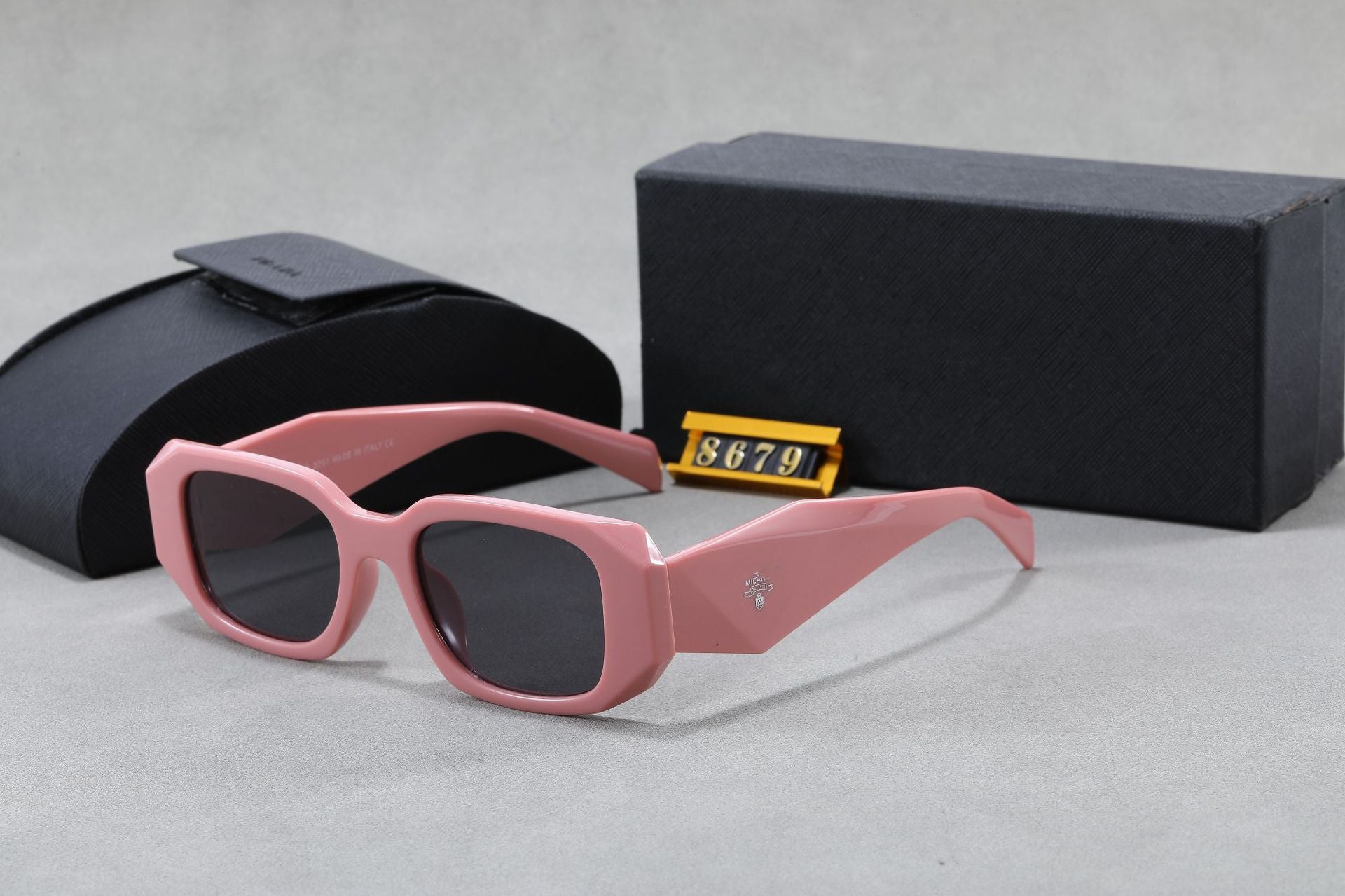 New P Home Sunglasses Europe and America ins Fashion Trade Sunglasses Cat Eye Small Frame Retro High-end Feel2660Same Style