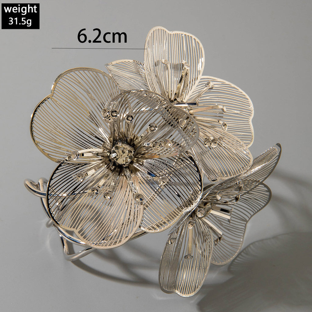European and American Metal Style Inlaid Diamond Flower Open Bracelet  Fashion Exaggerated High-End Hollow Bracelet Wholesale