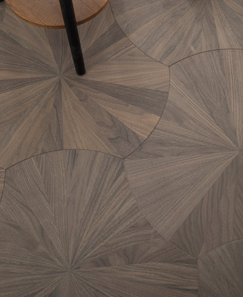 Customizable 18mm Solid Wood Oak Lotus Pattern Engineered Decking Flooring | Waterproof Outdoor Luxury Villa Living Room Design