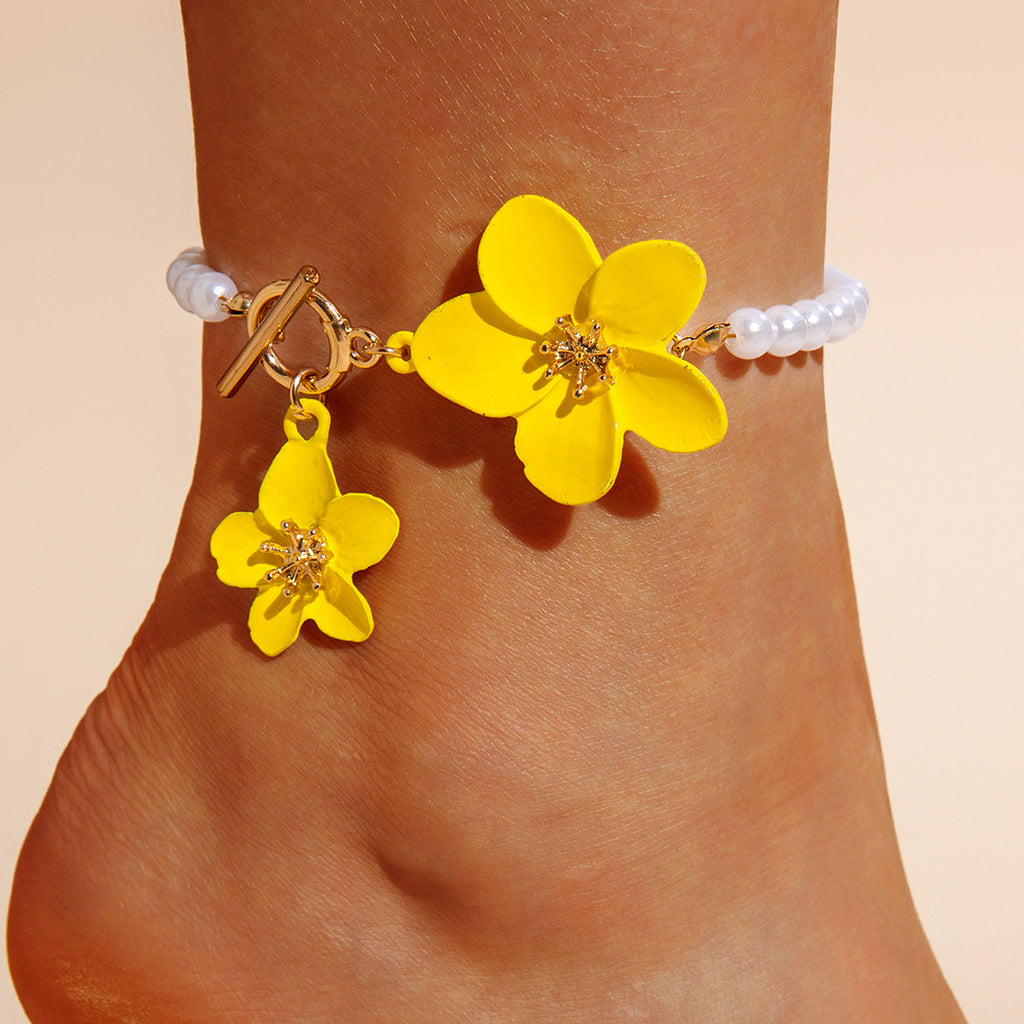 European and American Fashion Simple Alloy Flower Pendant Pearl Necklace  Elegant and versatile OT Buckle Design Sense Accessories