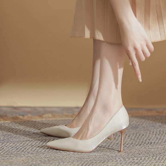 Silk Satin High Heels for Women, Thin Heel, Bridesmaid2025New Year's New Wedding Dress Engagement Two-Wear French Style Non-Tiring Pointed Toe Wedding Shoes