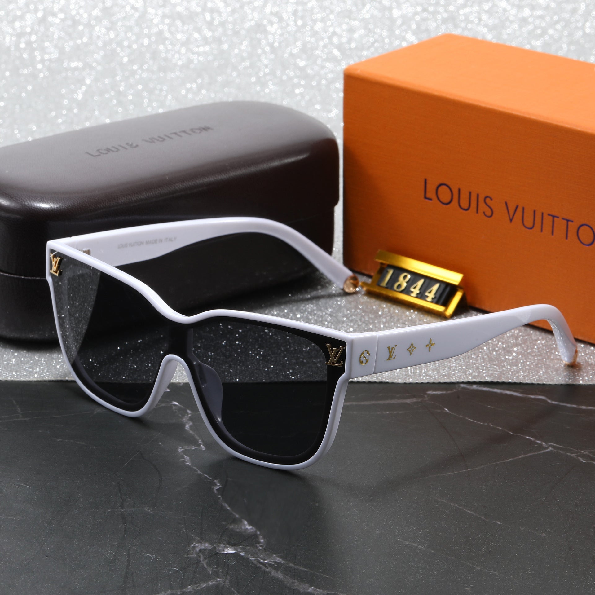 Europe and America L Home Style Sunglasses Fashionable Unisex Versatile Windproof Sunglasses Unique Candy Colors PC Glasses