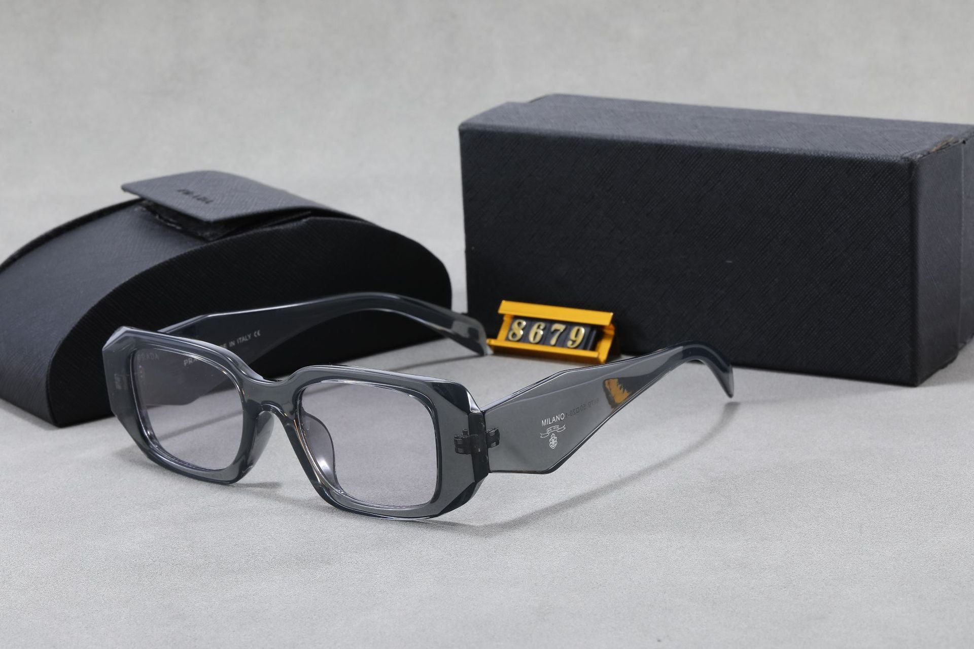 New P Home Sunglasses Europe and America ins Fashion Trade Sunglasses Cat Eye Small Frame Retro High-end Feel2660Same Style