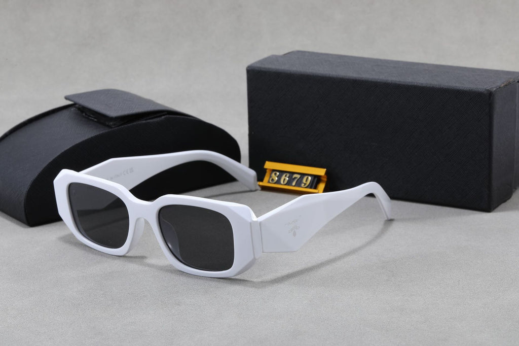 New P Home Sunglasses Europe and America ins Fashion Trade Sunglasses Cat Eye Small Frame Retro High-end Feel2660Same Style