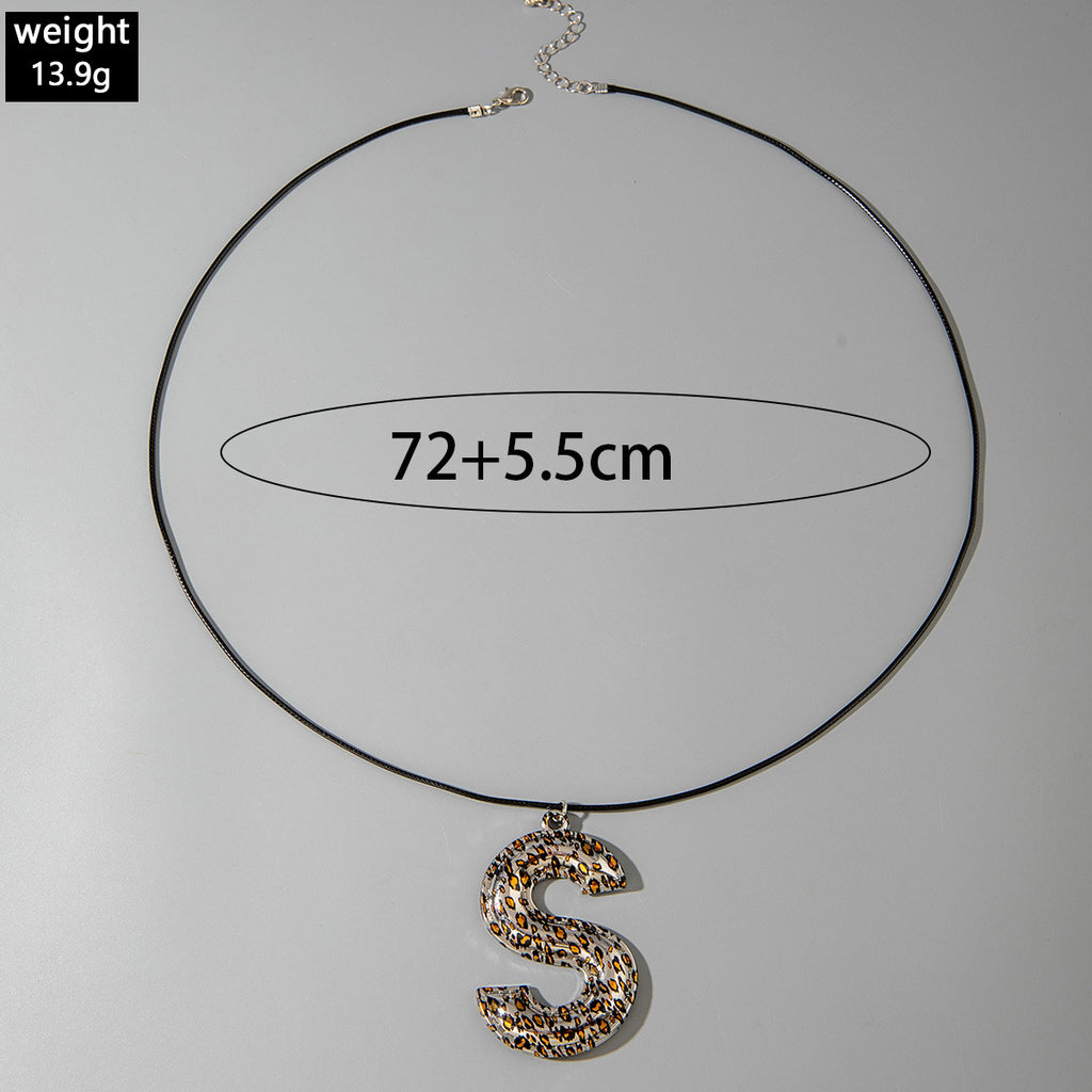 European and American New Style Personality Mesh Round Pendant Necklace for Women Elegant Simple Textured Round Pendant Rope Chain Necklace