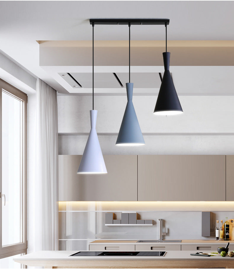 Nordic Restaurant Pendant Light Three-Head Bar Dining Room Table Lamp Creative Personality Bedroom Lamp Modern Minimalist Lighting Fixture