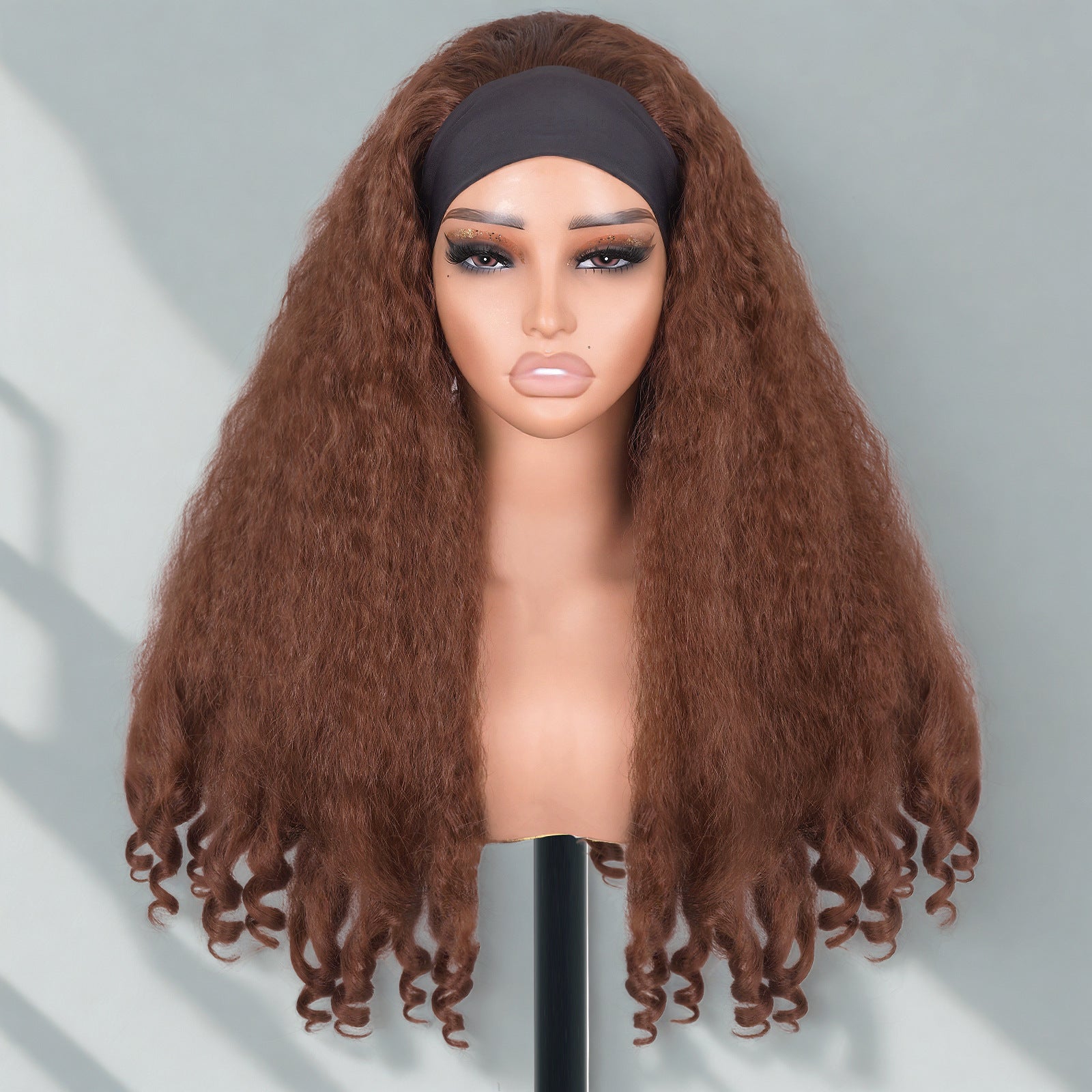 Africa YAKI Curly End Curly Hair Synthetic Wig V The top of the model is hollowed out