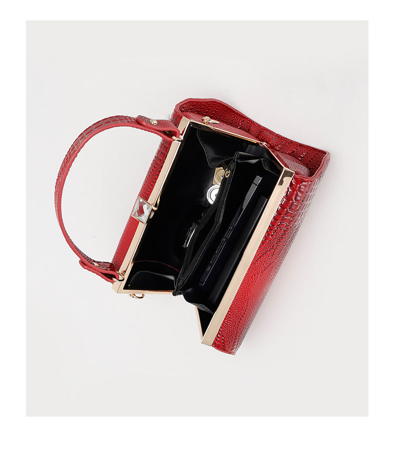 Chain Shoulder Crossbody Small Bag Socialite Party Bag2024New versatile large-capacity clip women's bag