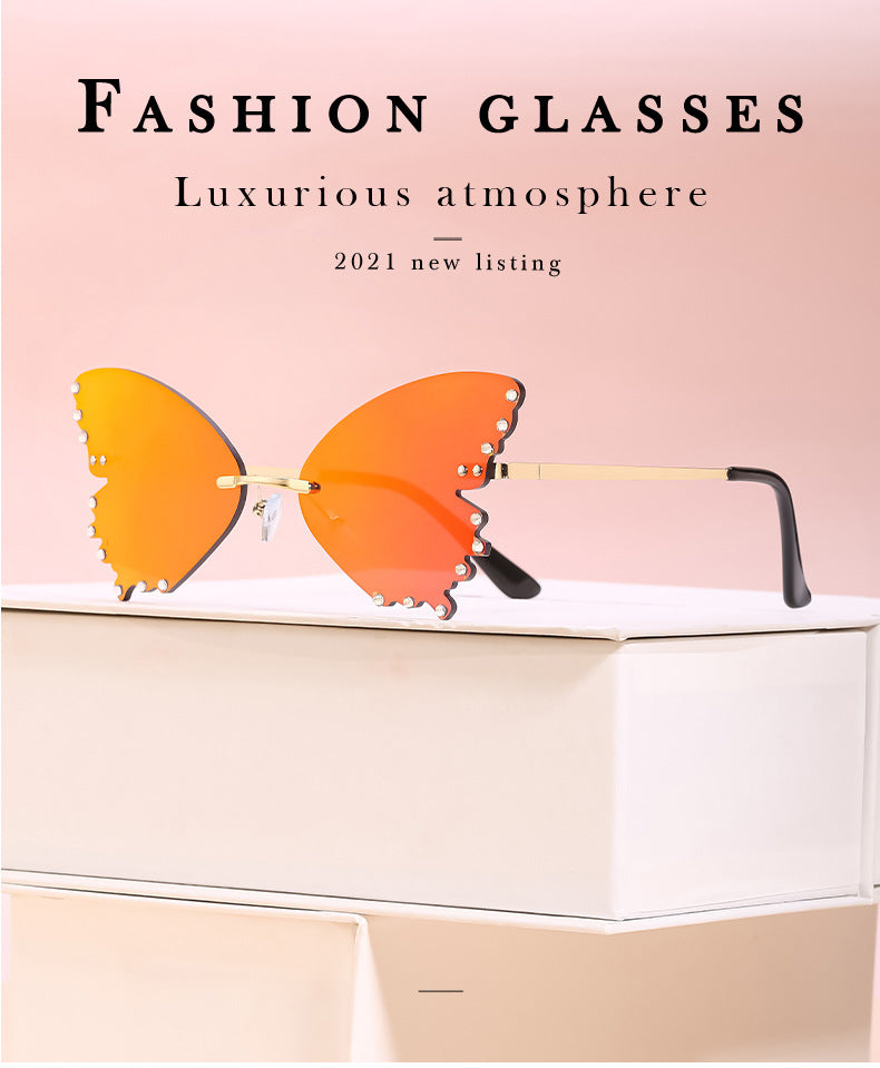 New Style Sunglasses for Women with Rhinestones Butterfly Sunglasses Trendy Personality Halloween Party Quirky Cool Glasses