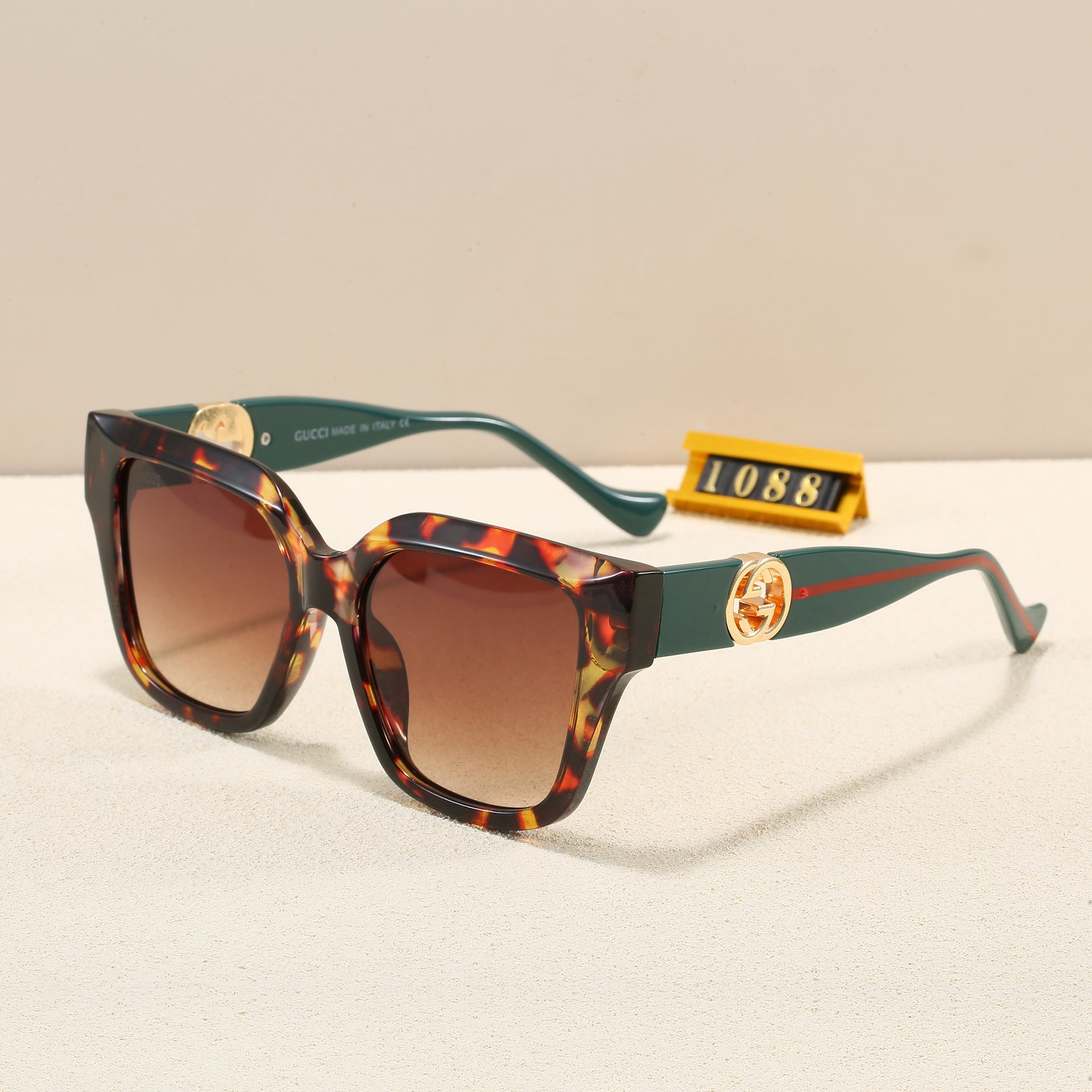 2025New style sunglasses for large faces, slimming effect, high-end feel, suitable for women Sunglasses European and American Classic Fashion