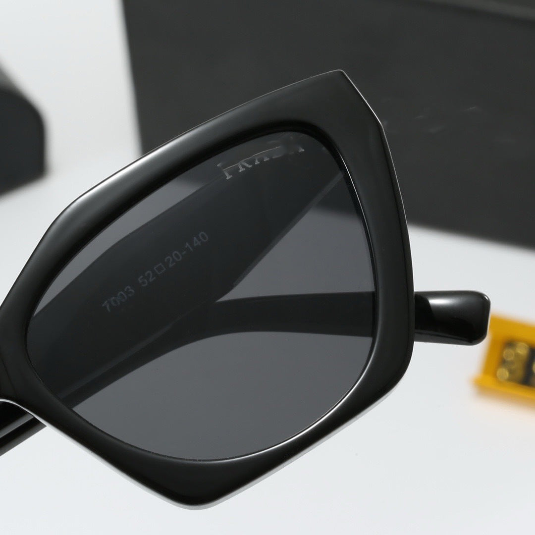 European and American Retro New Sunglasses Popular Internet Celebrity Men and Women Big Brand Sunglasses Square Frame Driving Glasses